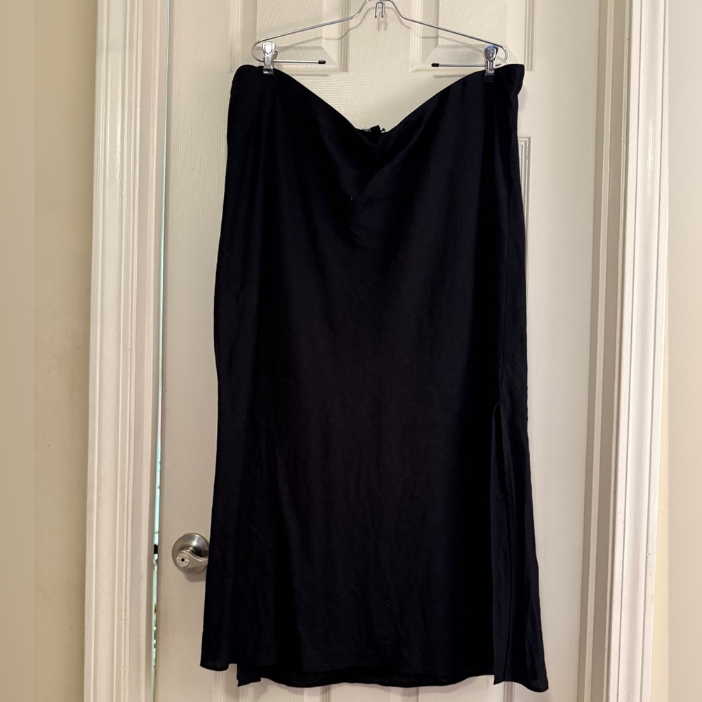 J. Crew Gwyneth Slip Skirt in Black Linen